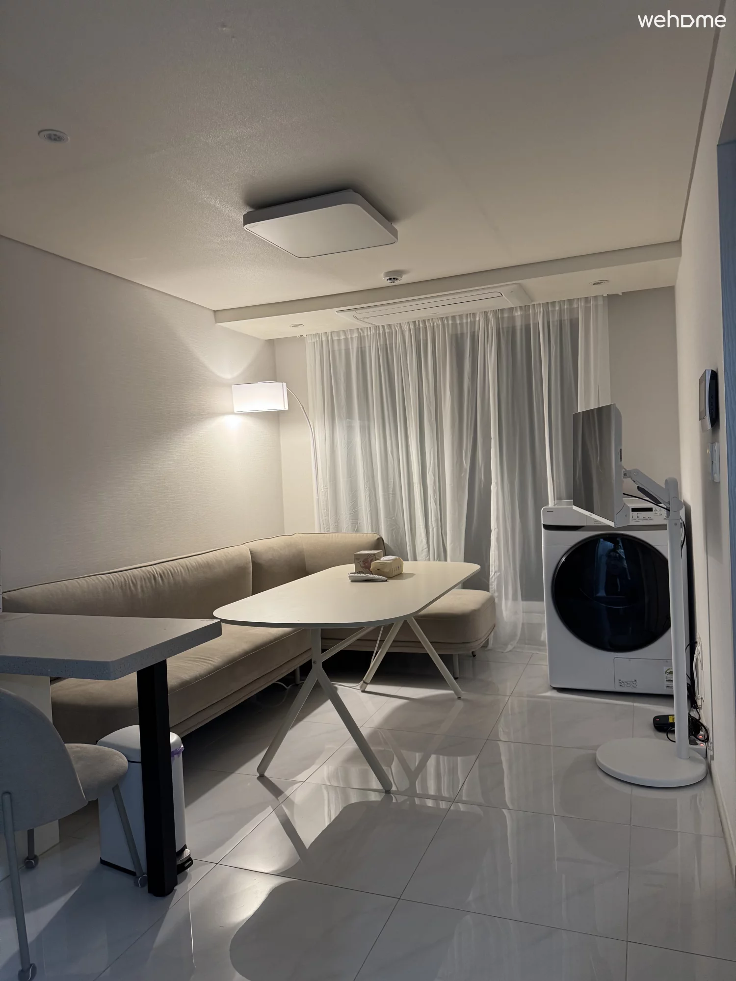 A 2-minute walk from Nambu Bus Terminal Station, Seocho Stay offers a hotel-like clean space to comfortably enjoy Gangnam.