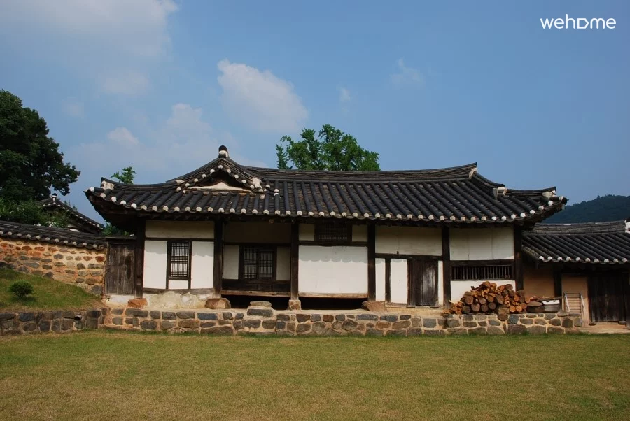 Baekil Heonjong House (Former Yi Sam General's Residence) - Guest Room