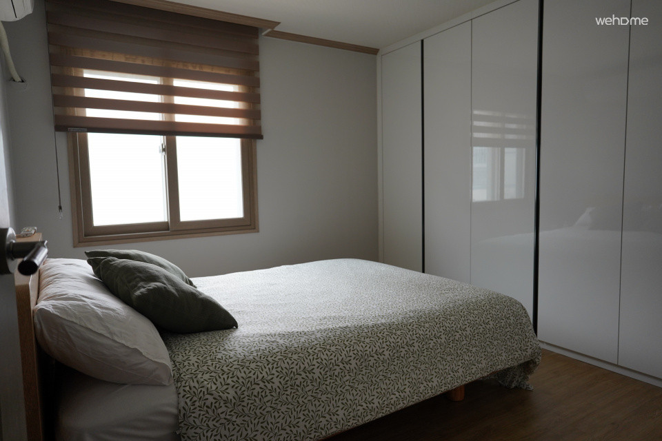 Dongsam Gamjigil House / Quiet resting place