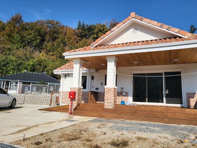 정남향으로 햇살이 따가와요