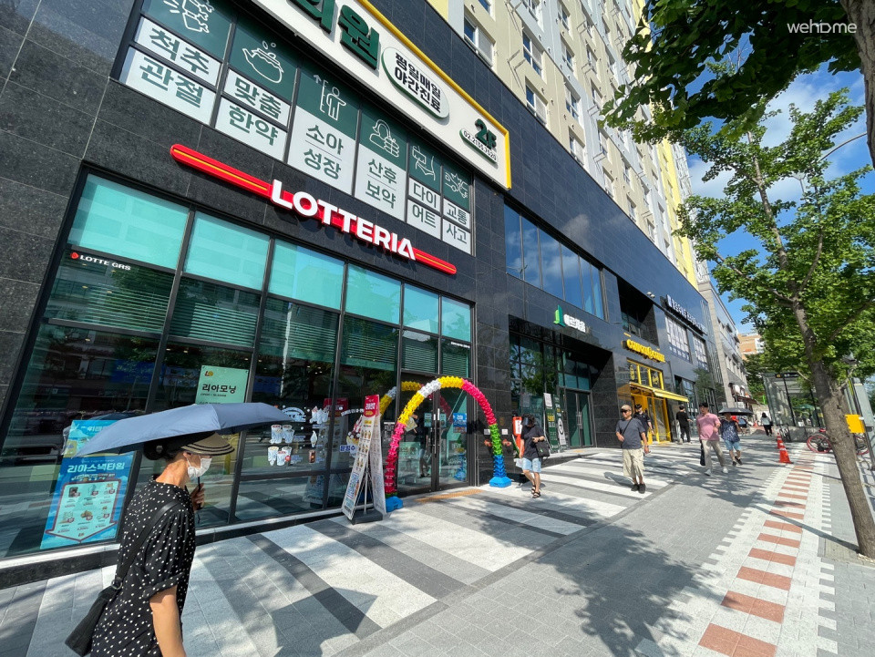 New [Stay42seoul] 3-min Walk from Deungchon Station / Near Gimpo Airport, Hongdae, Hapjeong / 2BR /