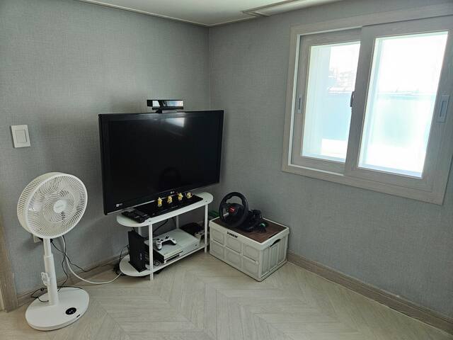 [Open Sale] 2-Bedroom Ocean View Room, Sleeps 4, Yeongdo Corner 2