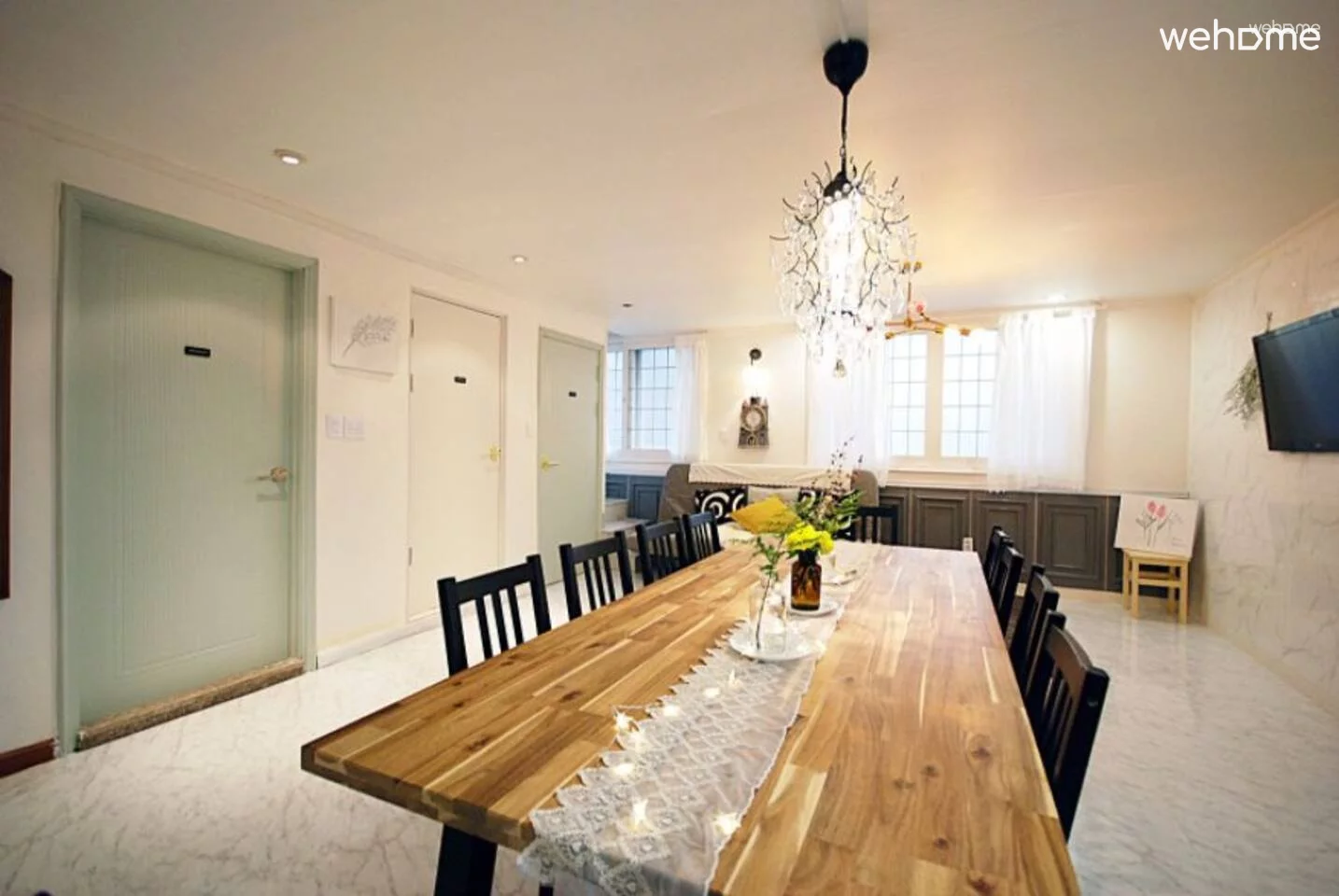 5min walk to Hongdae Station & Duplex 4BR/4BA