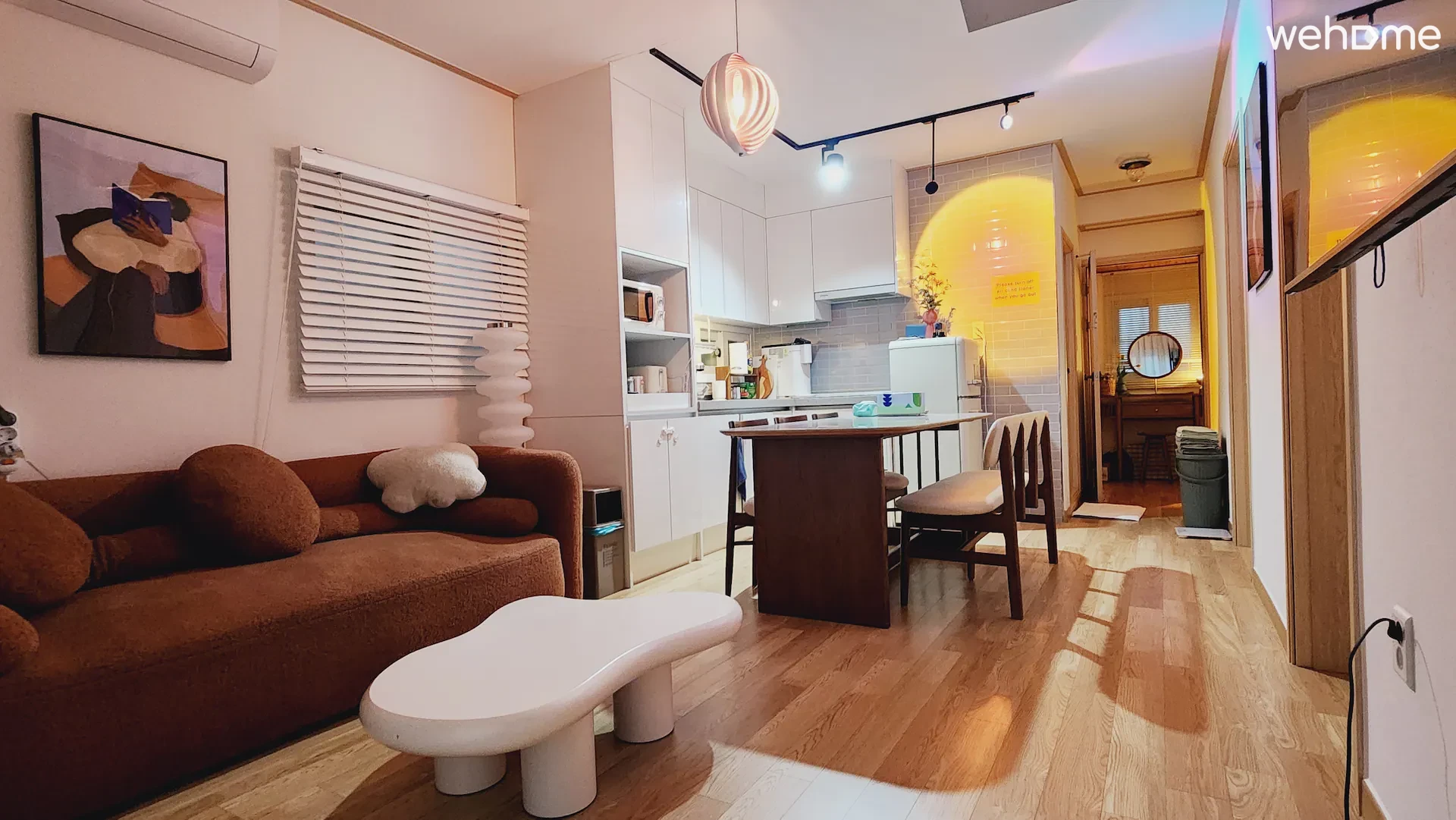 [NEW] 4BR/2BA, 프라이빗 독채 1층 전체/서울역,숙대입구역/명동•남대문•남산