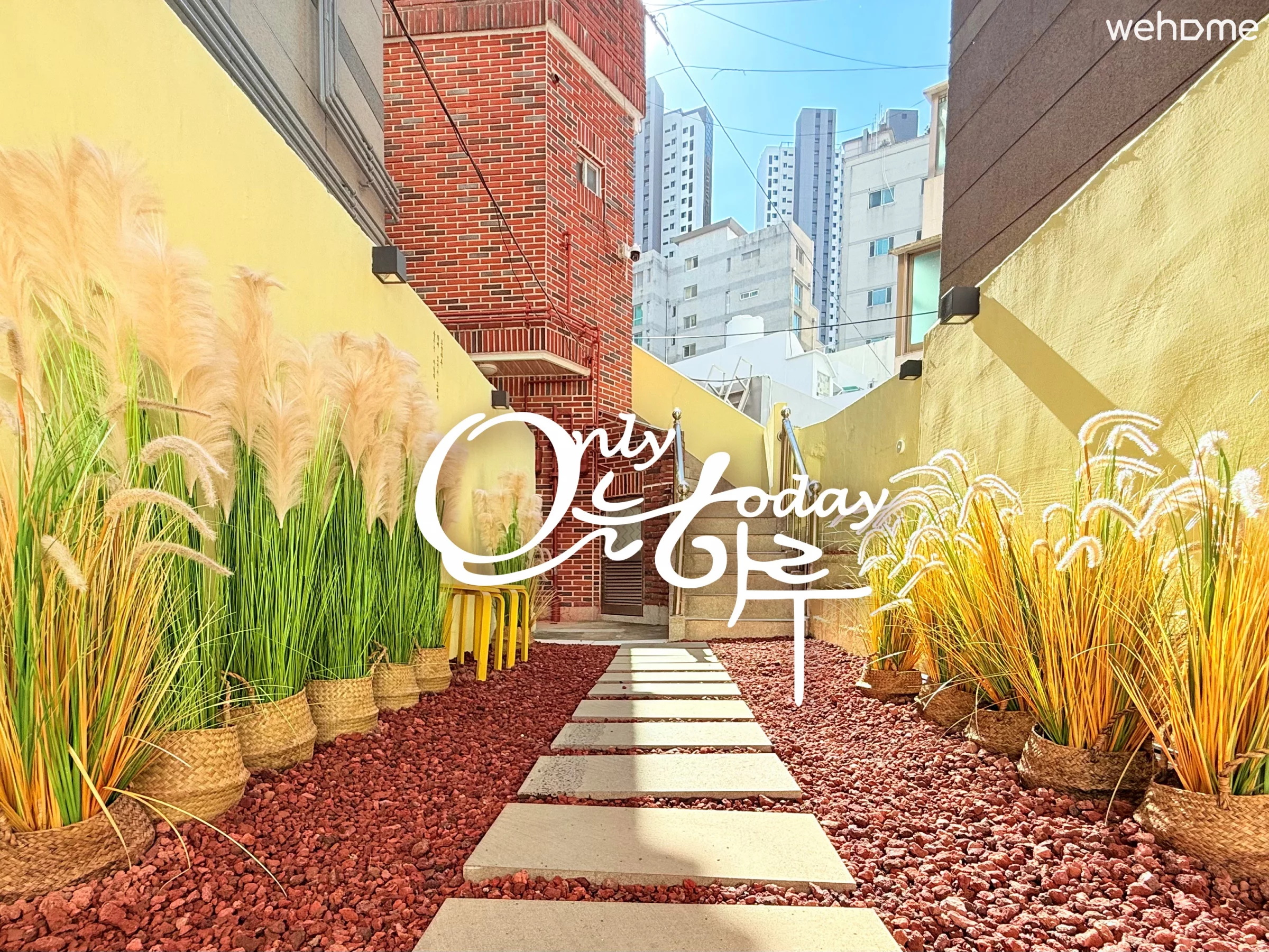 [Today All Day] Family Group/Free Parking/3 Rooms 4 Queen Beds/5 min from Namcheon Station, Gyeongsung University & Busan University Station/5 min from Gwangan Bridge/4 Air Conditioners