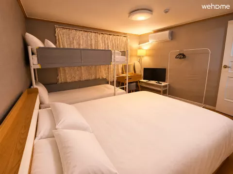 스테이 조이 | 8-16인 단체·대가족 | 경복궁 도보 | 6침실 독채 | 무료주차 | 관광지인접