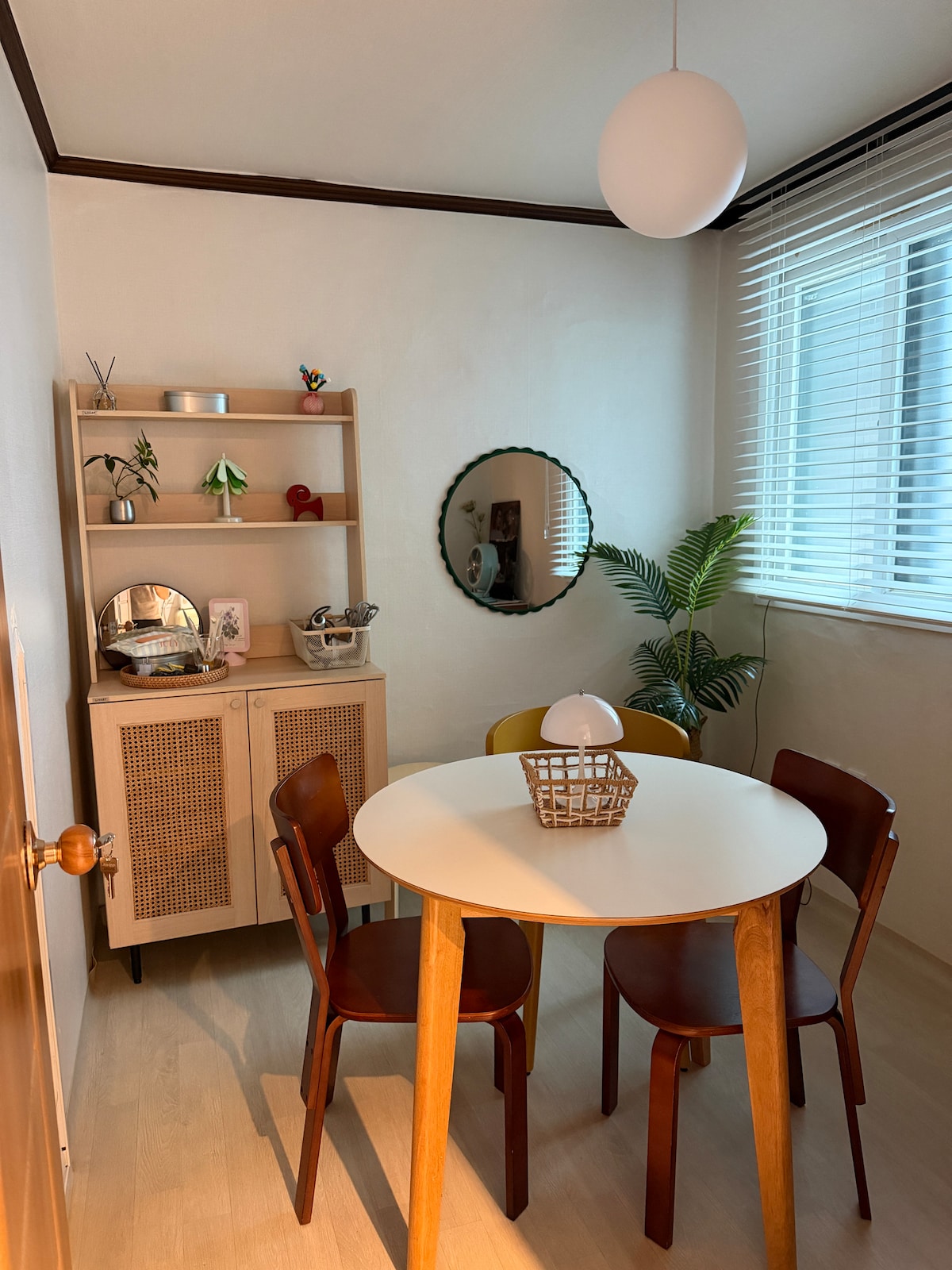 고척돔 도보10분 | 포근한 침대의 아늑한 빈티지 감성 "cozy nook"